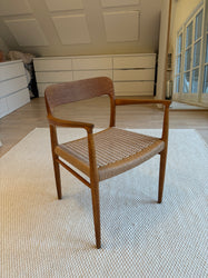 10 stk. N.O. Møller Model 56 - ny planflet & renoveret træværk (egetræ)